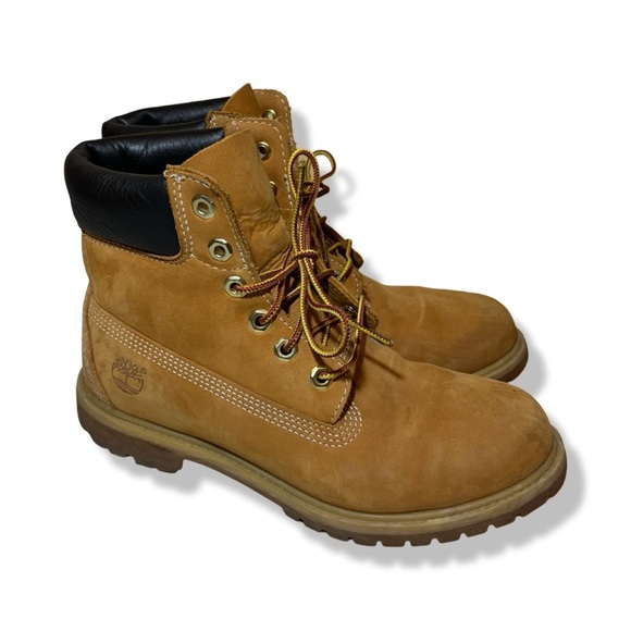 Timberland 6 inch Boots - Picture 2 of 8